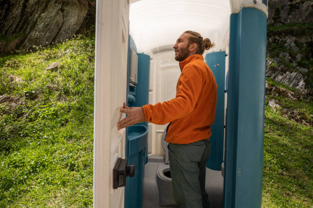 Best Temporary restroom rental  in Covington, VA