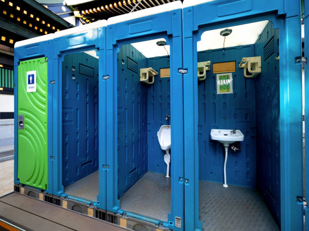 Best Porta potty rental near me  in Covington, VA